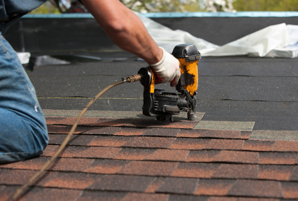 Five Factors To Decide Before Hiring Roofing Contractors